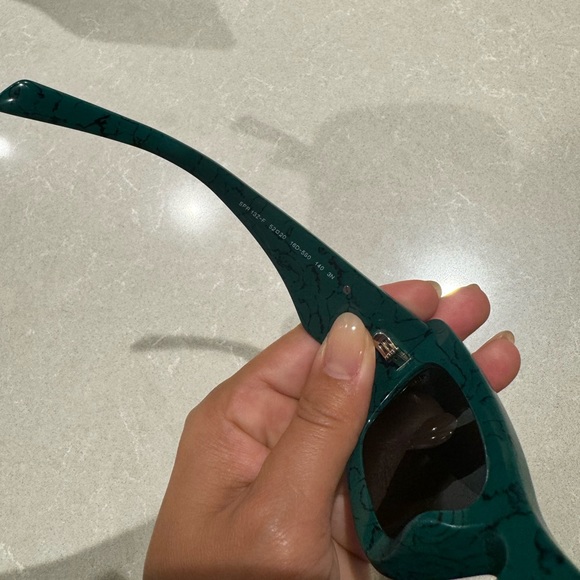 Prada Sunglasses SPR-13Z - Picture 2 of 8